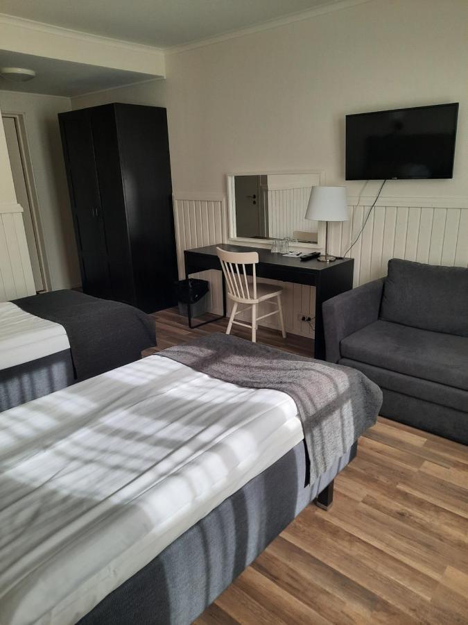 Juthbacka Hotell Uusikaarlepyy Exterior foto