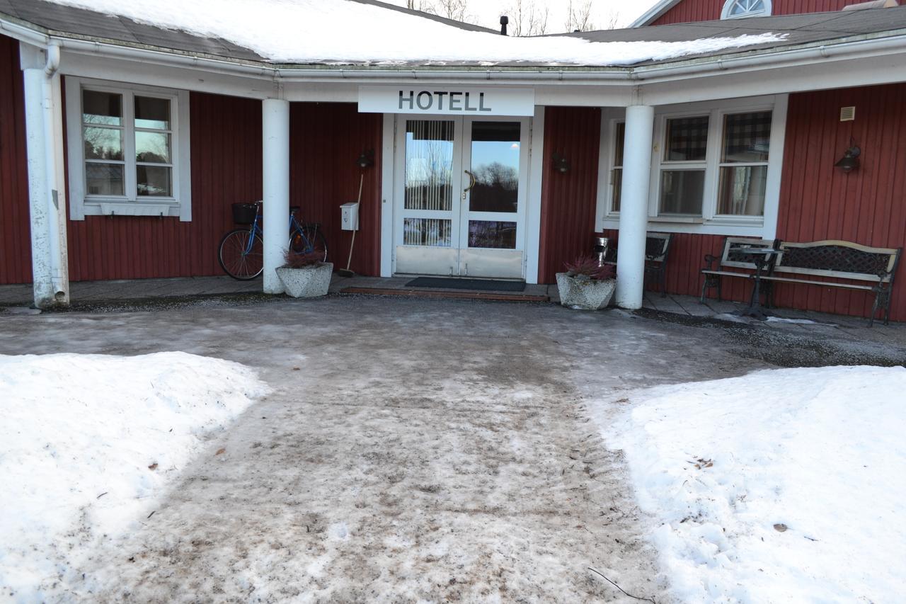 Juthbacka Hotell Uusikaarlepyy Exterior foto